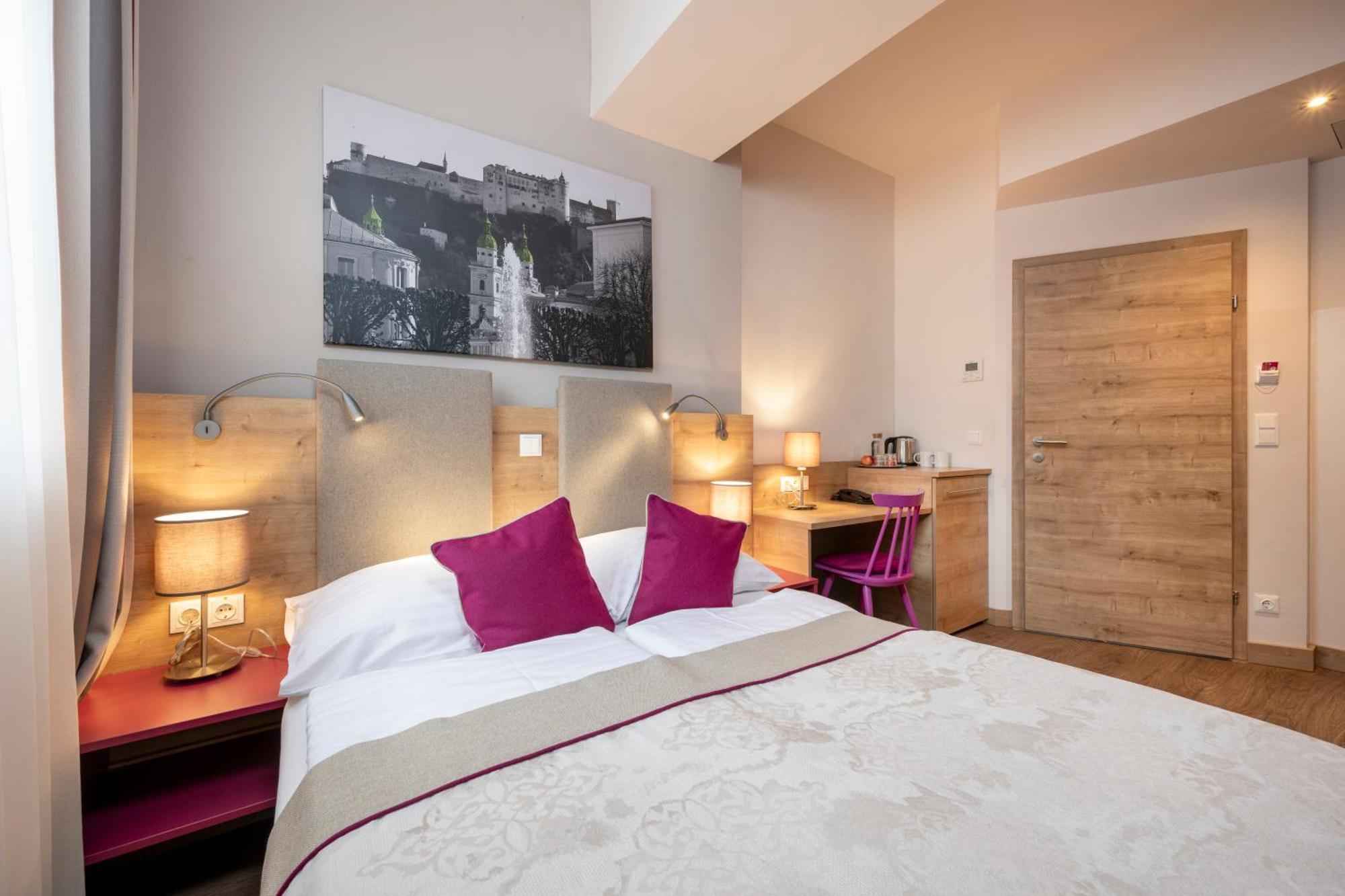 Hotel Junior By Max 70 Salzburg Ngoại thất bức ảnh